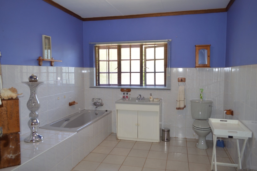 4 Bedroom Property for Sale in Doringkruin North West